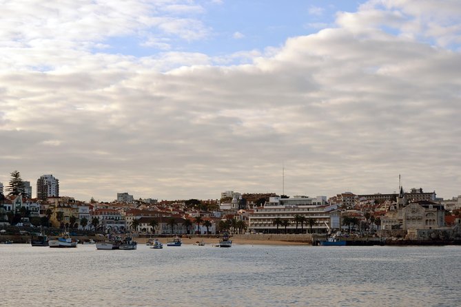 Cascais Private Sailing 2h Cruise with a drink - Morning or afternoon: how to pick your 2 hours