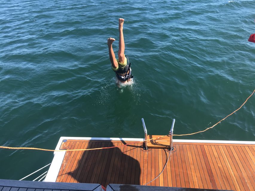 Cascais: Sailing Tour with Drink - Included drink, and what to expect if you want more