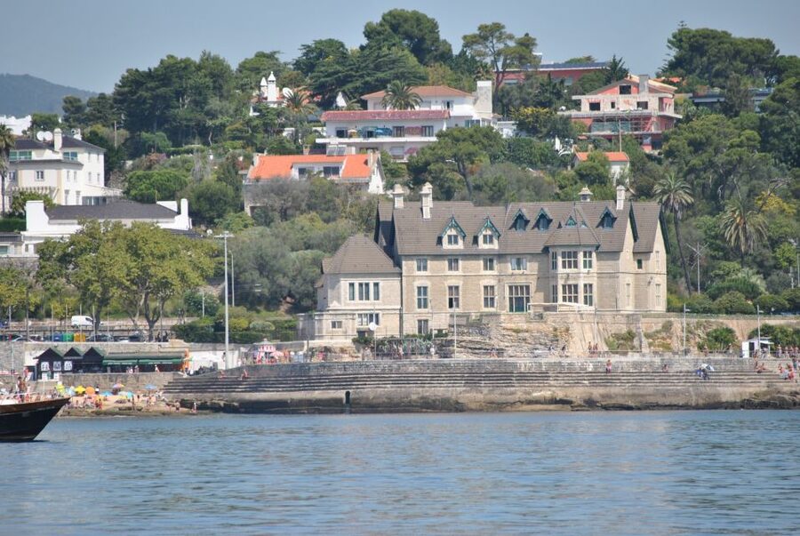 Cascais: Sailing Tour with Drink - Drop anchor and swim when it feels right