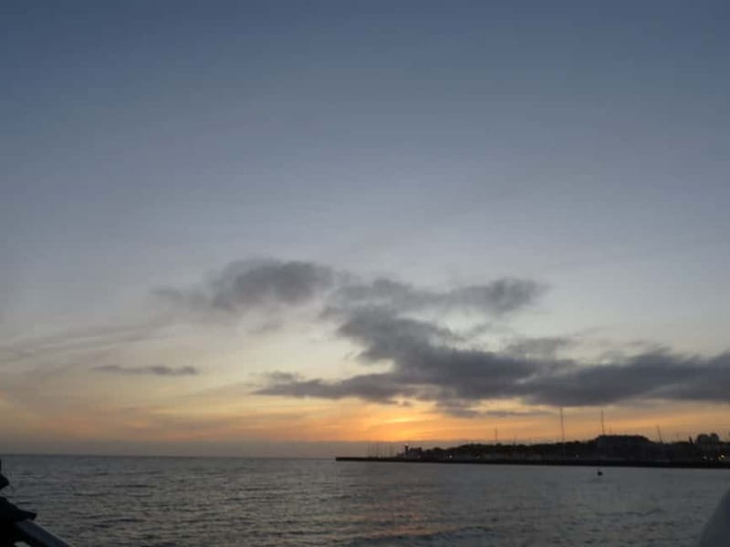 Cascais: Sunset Boat Trip with Welcome Drinks - Getting started at Marina de Cascais, gate H