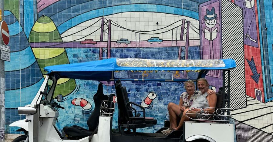 City Highlights Eco Tuk Tours - Pink Street and Baixa highlights: from Commerce Square to the Cathedral