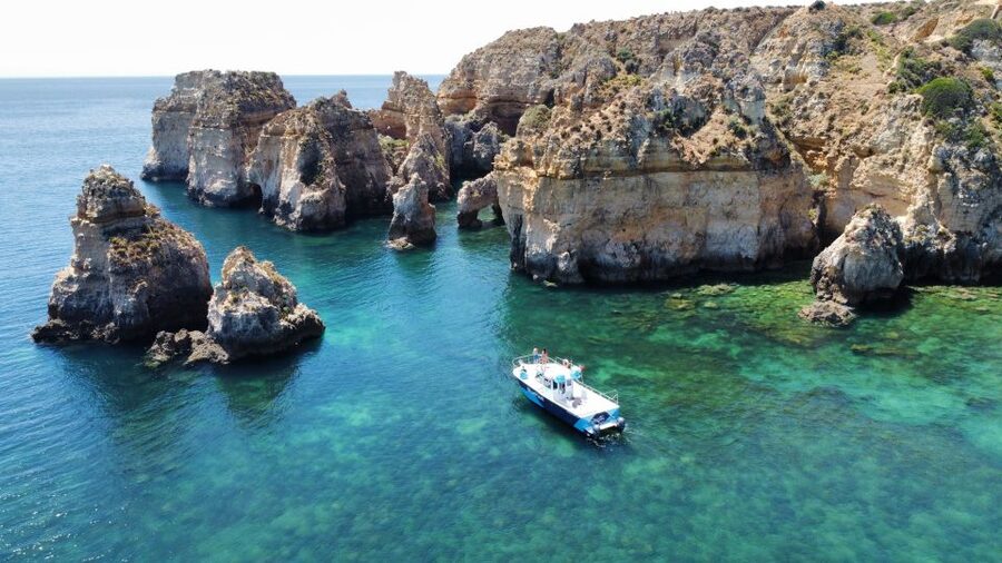 Coast Trip to Ponta da Piedade From Lagos - A 2.5-hour Lagos catamaran ride to Ponta da Piedade