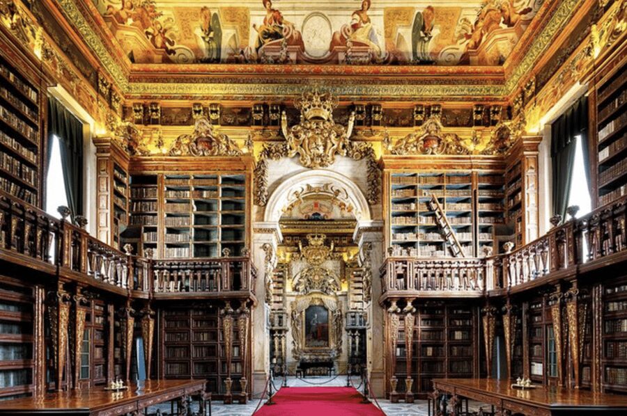 Coimbra: A Local's Tour of the University + Skip-the-Line - Paço das Escolas and Porta Férrea: The University’s Public Face