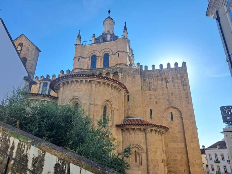 Coimbra: Adventure, Discovery & Learning with a Local - University of Coimbra on foot: Academic Republics and real student culture