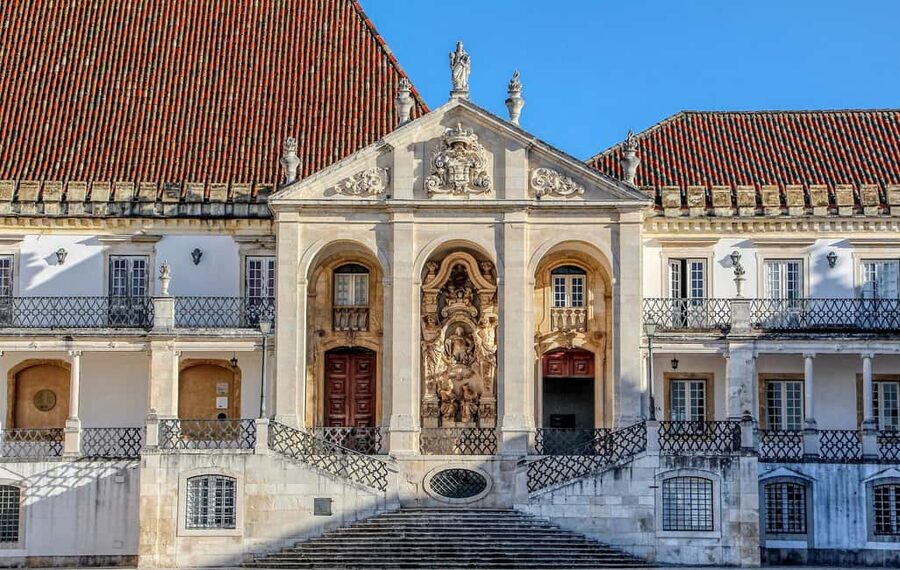 Coimbra: Coimbra University Private Walking Tour w/ Tickets - Chemistry Laboratory: where Coimbra shifts from tradition to science