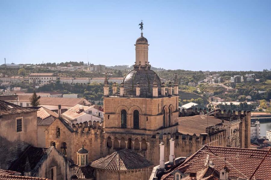 Coimbra: Private & Flexible Walking Tour in Historic Center - Walkbox app plus WhatsApp help: self-guided, but not on your own