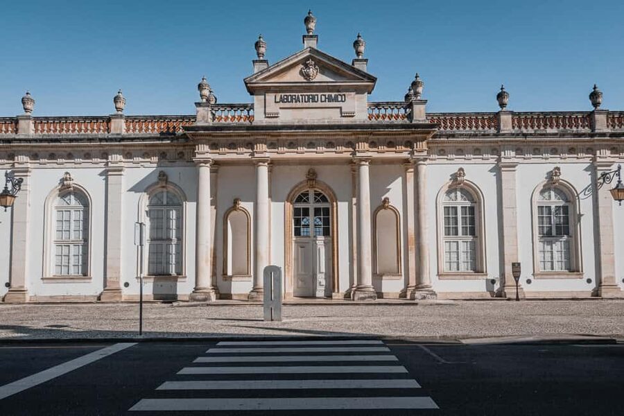 Coimbra: Private & Flexible Walking Tour in Historic Center - Gardens and Santa Cruz Park: the slow wander section