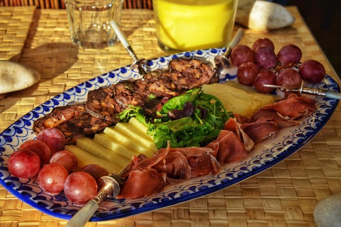 DINNER OR TAPAS in a Poruguese Home - Price in context: is $114.14 worth it?