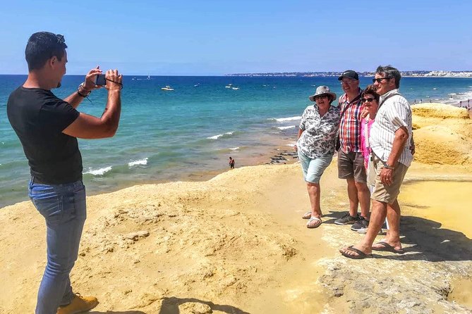 Discover Albufeira in a Tuk Tuk - Photo stops and the camera advantage you actually use