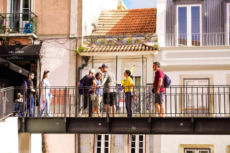 Discover Alfama with the Exterior View of São Jorge Castle - Why Alfama Feels Different After 1755