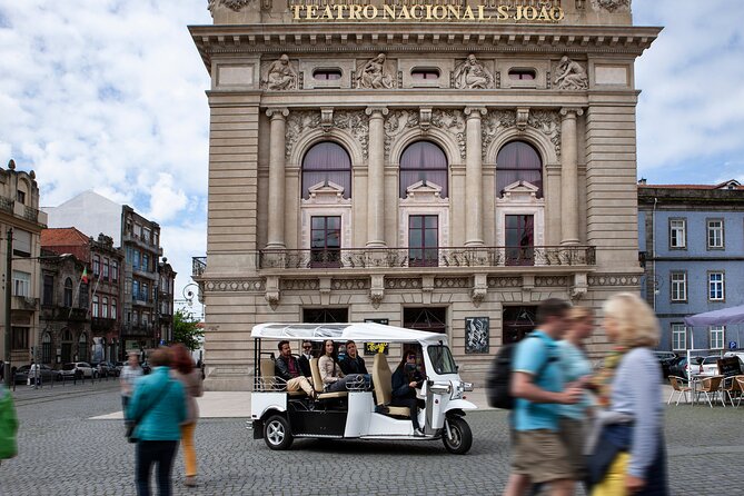 Discover Porto's Highlights on a 2-Hour Private Electric Tuk Tuk - Palácio de Cristal Gardens: A Green Break With Photo-Perfect Viewpoints