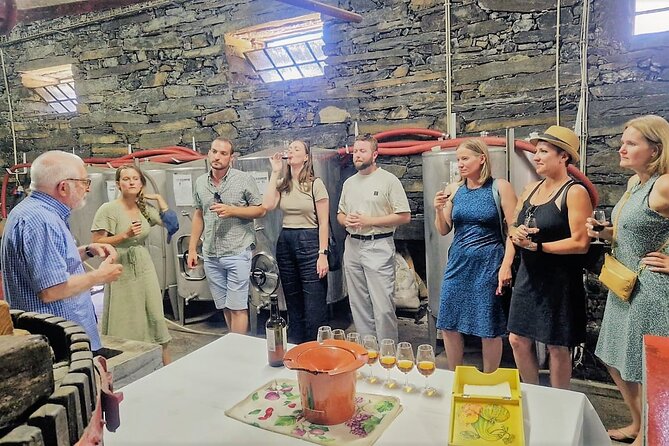 Douro Valley-Expert Guide-Boat-Lunch-Tastings-Offer wine bottle - Pinhão Lunch: The Part That Turns a Tour Into a Day Out