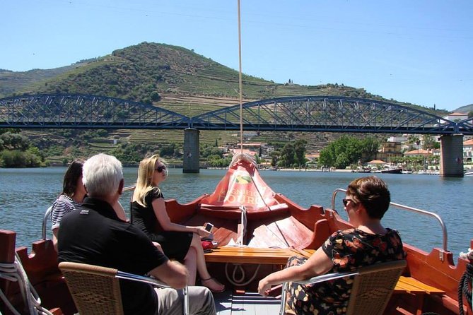 Douro Valley: Historical Sites, Wine Experience, Lunch & Cruise - São Leonardo de Galafura viewpoint: your 30-minute photo reset