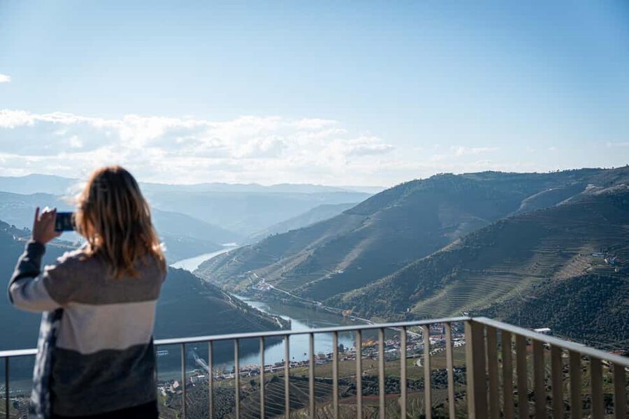 Douro Valley Tour: Visit 2 Wineries, Lunch & River Cruise - Rain-ready planning, plus the long-day reality