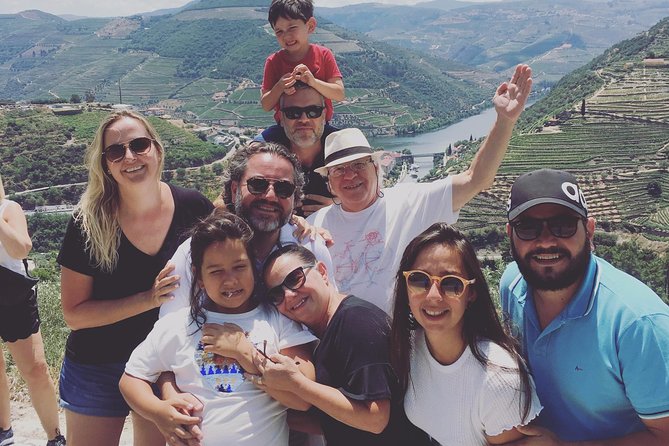 Douro Valley Tour: Wine Tasting, Cruise and Lunch from Porto - The Drive to Peso da Régua: Port Country Comes Into Focus