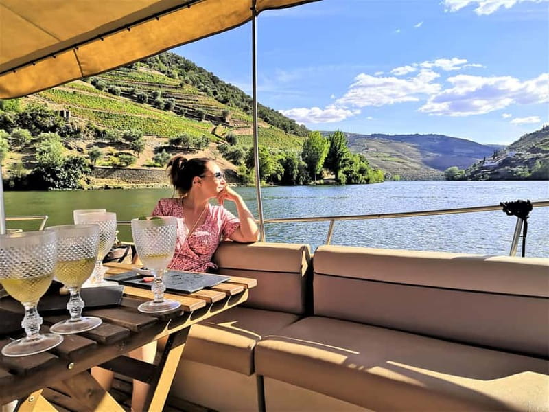 Douro Valley: Winery, Traditional Lunch & Private Boat Trip - Viewpoints and Photo Moments on the Way Up and Back