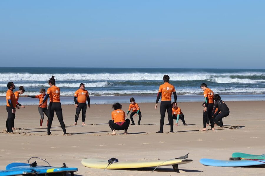 Duckdive - Surf Class in Caparica - Learning the ocean: waves, safe zones, and lineup decisions