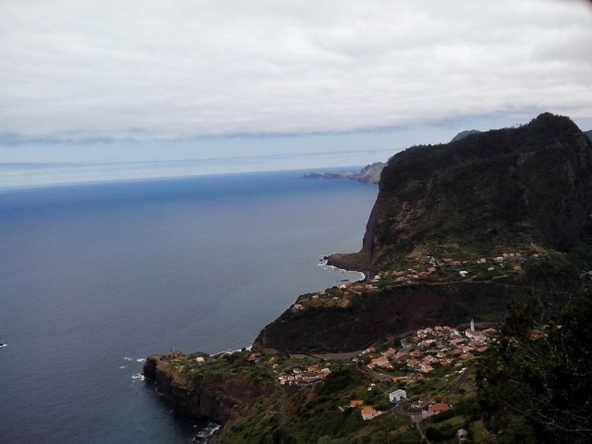 Eastern Madeira: Full-Day Tour with Rum Tasting - Guindaste Skywalk in Santana, Ocean Views and a Noted Closure Window