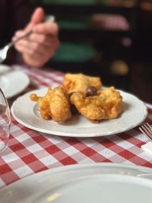 Eat Porto Like a Local: The Ultimate Full-Meal Food Tour - What you might eat, and why the variety matters