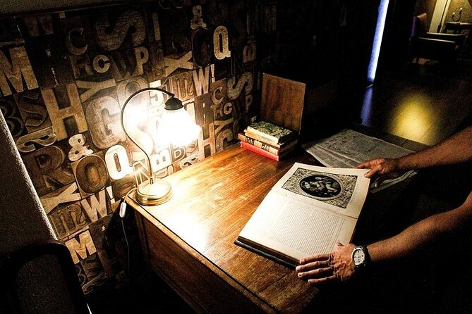 Escape Hunt Experience - Getting there: meeting at R. dos Douradores 13