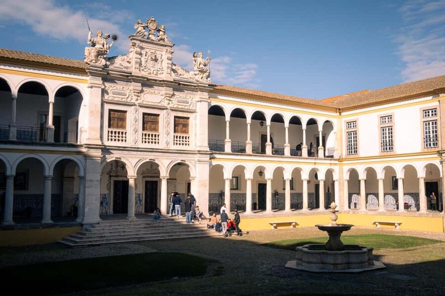 Évora: Private & Flexible Walking Tour in Historic Center - Key Highlights You Should Care About