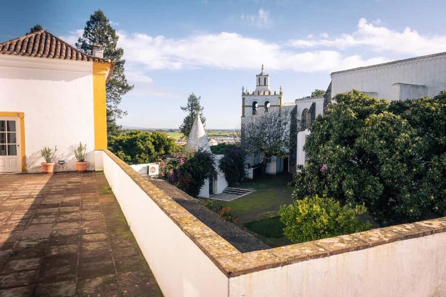 Évora: Private & Flexible Walking Tour in Historic Center - Starting at Porta Velha da Lagoa, Then Along Água de Prata
