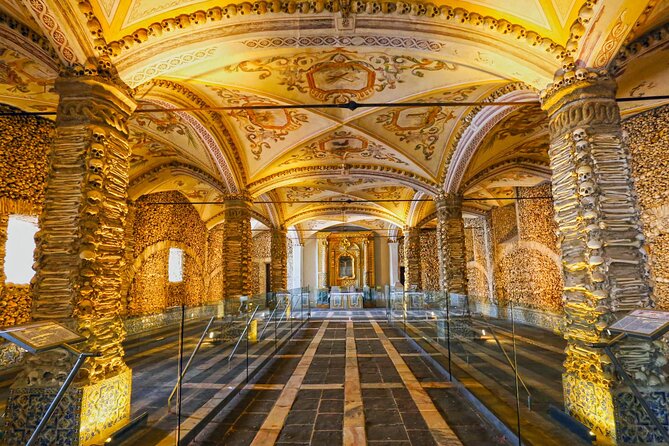 Évora: Private walking tour with tickets to main monuments - Chapel of Bones: tickets included, and the visit moves at a good pace