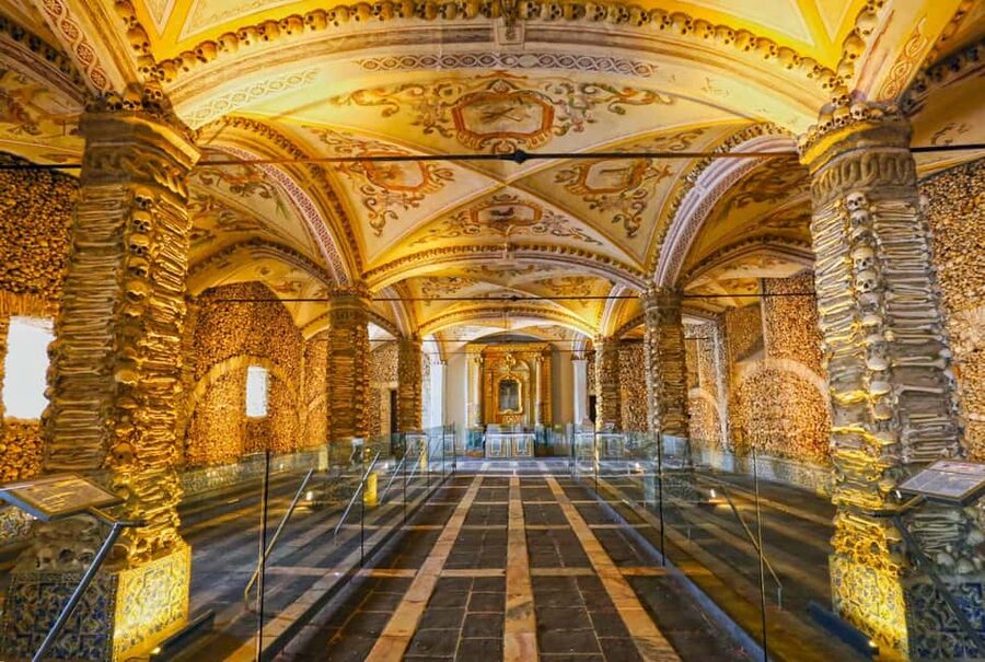 Évora: Small group walking tour with Chapel of Bones - Price and value: $40 for two hours, and what you still plan