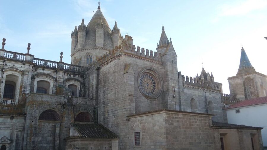 Evora University, Cathedral & Bones Chapel — SkipLine + Wine - St. Michael’s Palace and The Roman Temple, City Layers in Quick Views