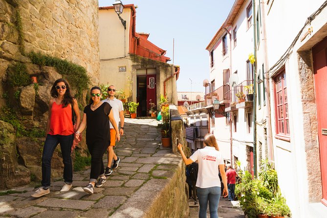 Experience Porto's Charm: 3-Hour Guided Walking Tour - Sao Bento station tiles, Mercado do Bolhao, and a coffee break near Cafe Majestic