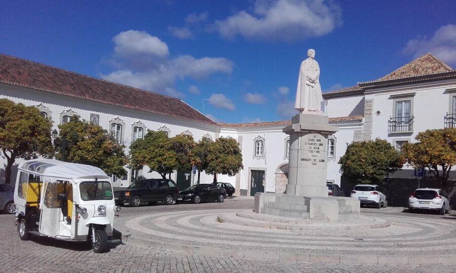 Faro: City tour - Entering Faro at Manuel Bivar’s Garden, then gliding through town