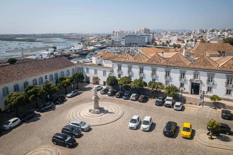 Faro: Private & Flexible Walking Tour in Historic Center - Timing, walking distance, and what to wear