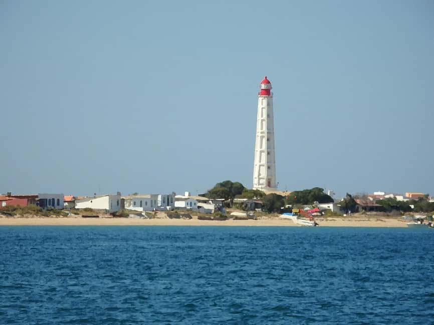 Faro: Ria Formosa - The Grand 3 Islands Boat Tour - Hangares and the island storytelling feel