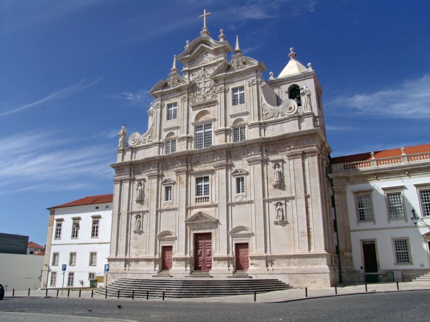Fátima and Coimbra Full-Day Tour from Porto - Inside the Santuário de Fátima: Basilica, Apparitions Chapel, and real presence
