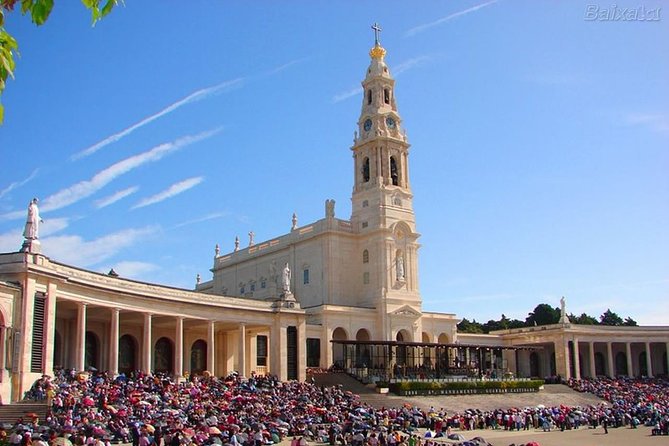 Fátima, Nazaré and Óbidos Small-Group Tour from Lisbon - Mass at Fátima: A flexible option, not a requirement