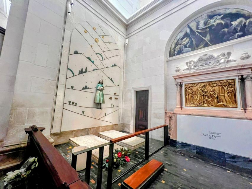 Fátima Private Tour: Shrine| Sacred Path |Shepherds House - The optional Way of the Cross extension with all 15 stations