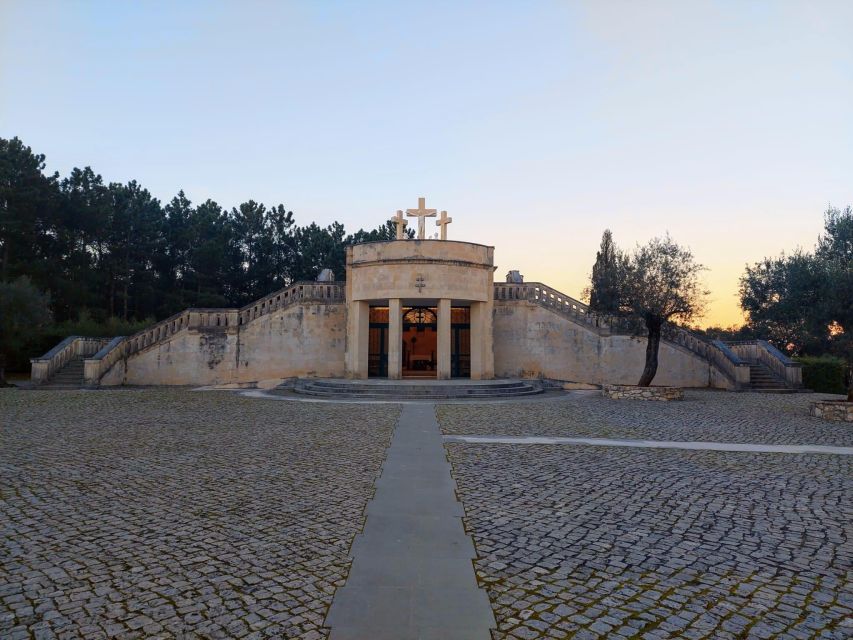 Fátima Private Tour: Shrine| Sacred Path |Shepherds House - Should you book the Fátima Sacred Path, Shrine, Shepherds House tour?