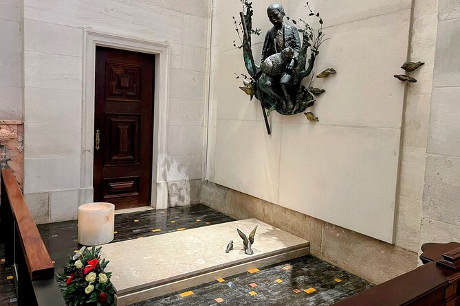 Fatima Private Tour: Shrine, Sacred Way & Shepherds’ Hometown - Arneiro Well: A Stop That Adds a Summer Detail
