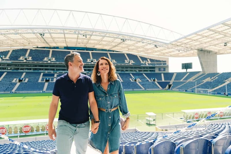 FC Porto: Museum & Tour - Audio guides and the app: useful, but plan for sound