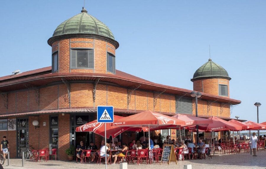 From Albufeira: Full-Day Tour of Algarve Eastern's Finest - Olhão market and the Moorish fishing-town feel