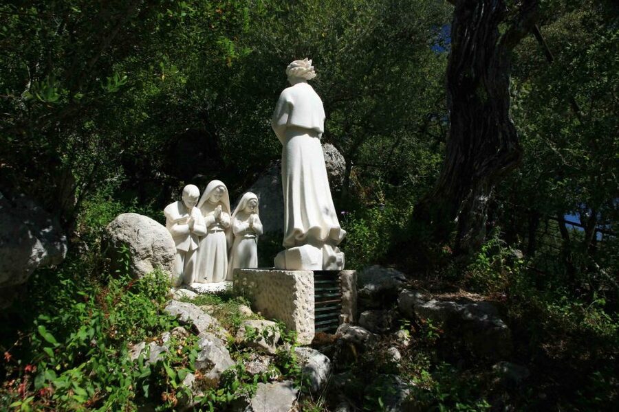 From Fatima: Private Fatima Tour with a Local Guide - Valinhos stops: Angel of Peace and the 4th apparition site