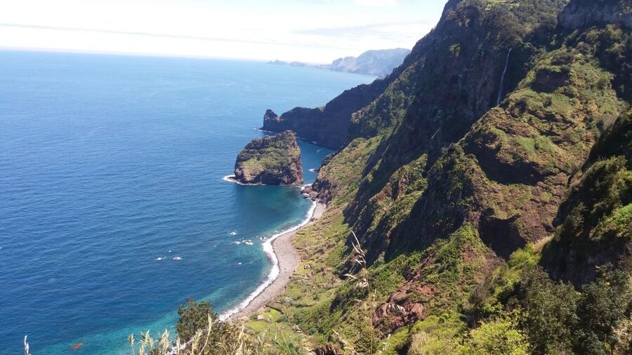 From Funchal: East Tour Madeira 4x4 Jipe Tour Santana Houses - Ribeiro Frio to Lombo Galego: The 45-Minute Walk Plus Real Off-Road Fun