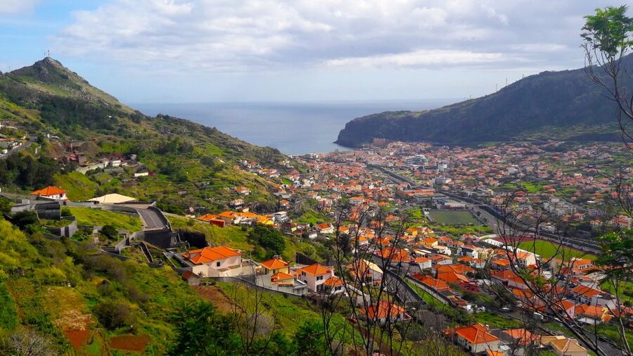 From Funchal: Machico to Porto da Cruz Larano Cliff Hike - What to Pack: Hiking Basics That Keep You Comfortable