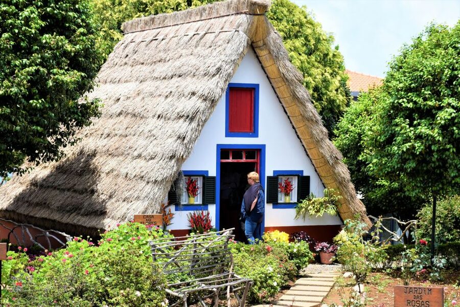 From Funchal: Santana and Pico do Areeiro East Island Tour - Key highlights worth planning around