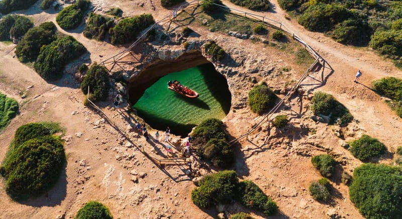 From Lagos: Benagil Caves Speedboat Adventure - Benagil Sea Cave, the iconic moment and how to enjoy it