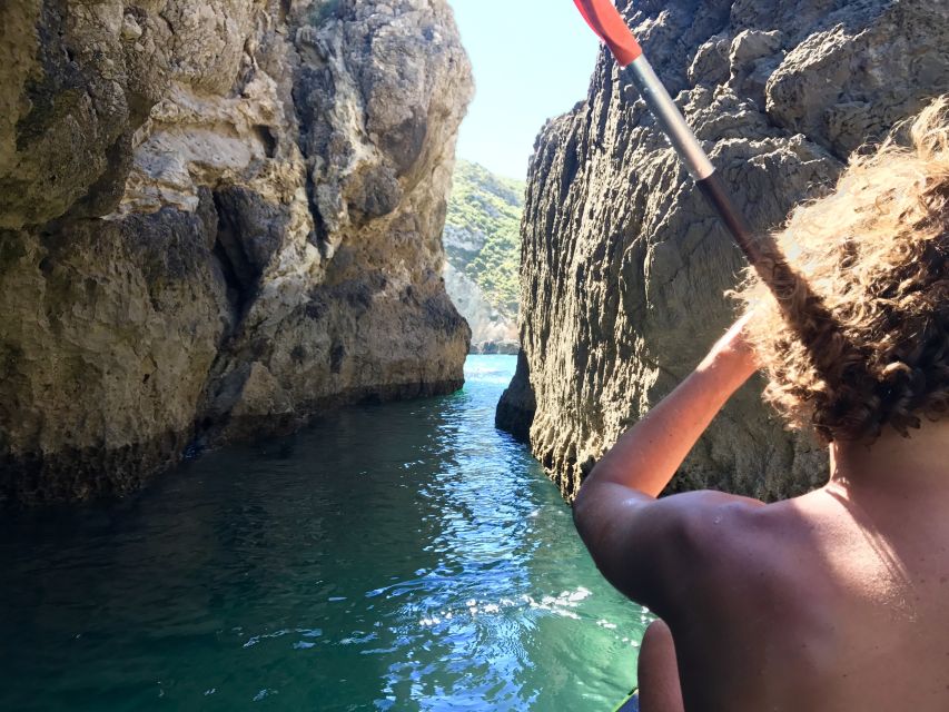 From Lisbon: Arrábida Natural Park Kayak Tour with Lunch - Leaving Lisbon for Arrábida: the 8-hour rhythm