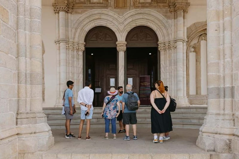 From Lisbon: Évora and Monsaraz with Regional Wine Tasting - Wine tasting near Monsaraz: what you learn, and what you actually get