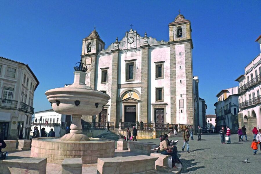 From Lisbon: Évora Wine & Heritage Tour - A full-day coach trip: what to expect and how to stay comfortable
