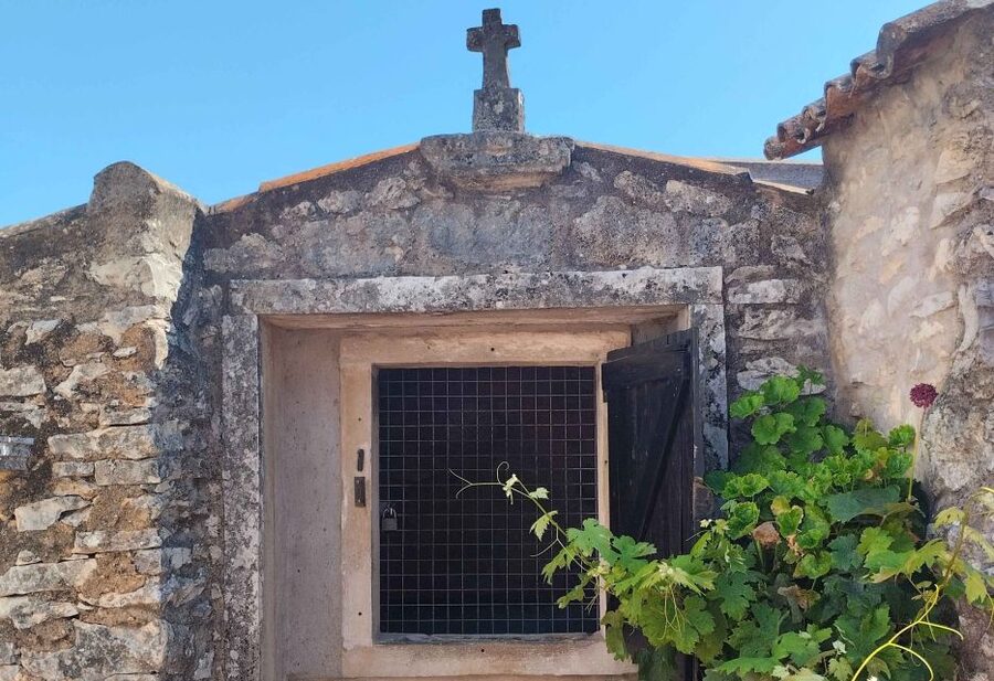From Lisbon: Fátima and Sintra Private Tour - The Sanctuary of Our Lady of Fátima: Apparition Chapel, then the basilicas