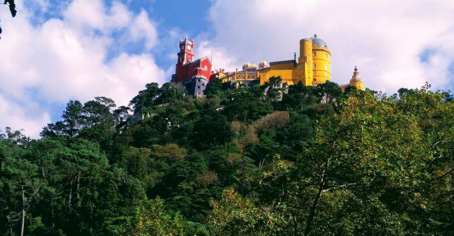 From Lisbon: Fátima and Sintra Private Tour - Valinhos and the Monument of Our Lady: a quieter setup before the main Sanctuary